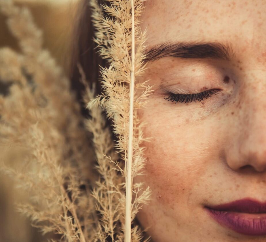 Woman tunes into her authentic self after trauma therapy with an eating disorder therapist near Houston, TX.