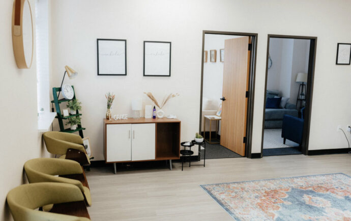 League City waiting room for a therapy office that offers individual, couples and family therapy.